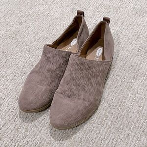 Dr. Scholl’s womens shoes